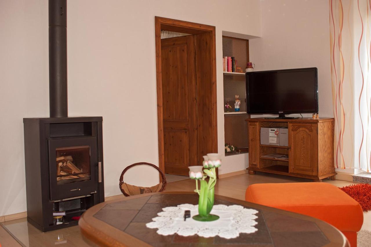 Apartment Im Erzgebirge In Gelenau